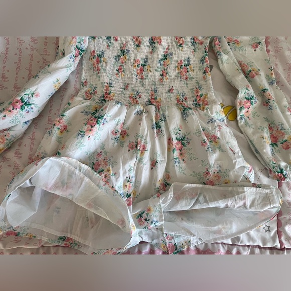 18, Janie and Jack Floral Smocked Romper NWT - Picture 15 of 17